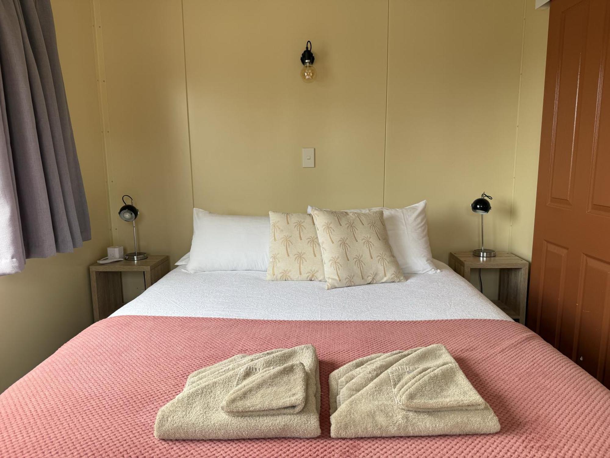 Picton'S Waikawa Bay Holiday Park Esterno foto